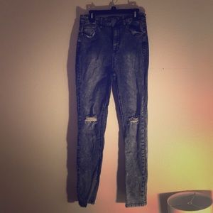 High waist jeans (that stretch)